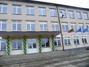 Stakliškių gimnazija