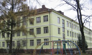 jiezno-gimnazija